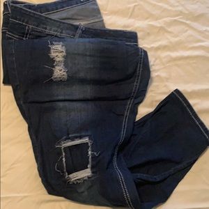 Almost Famous ripped jeans size 24